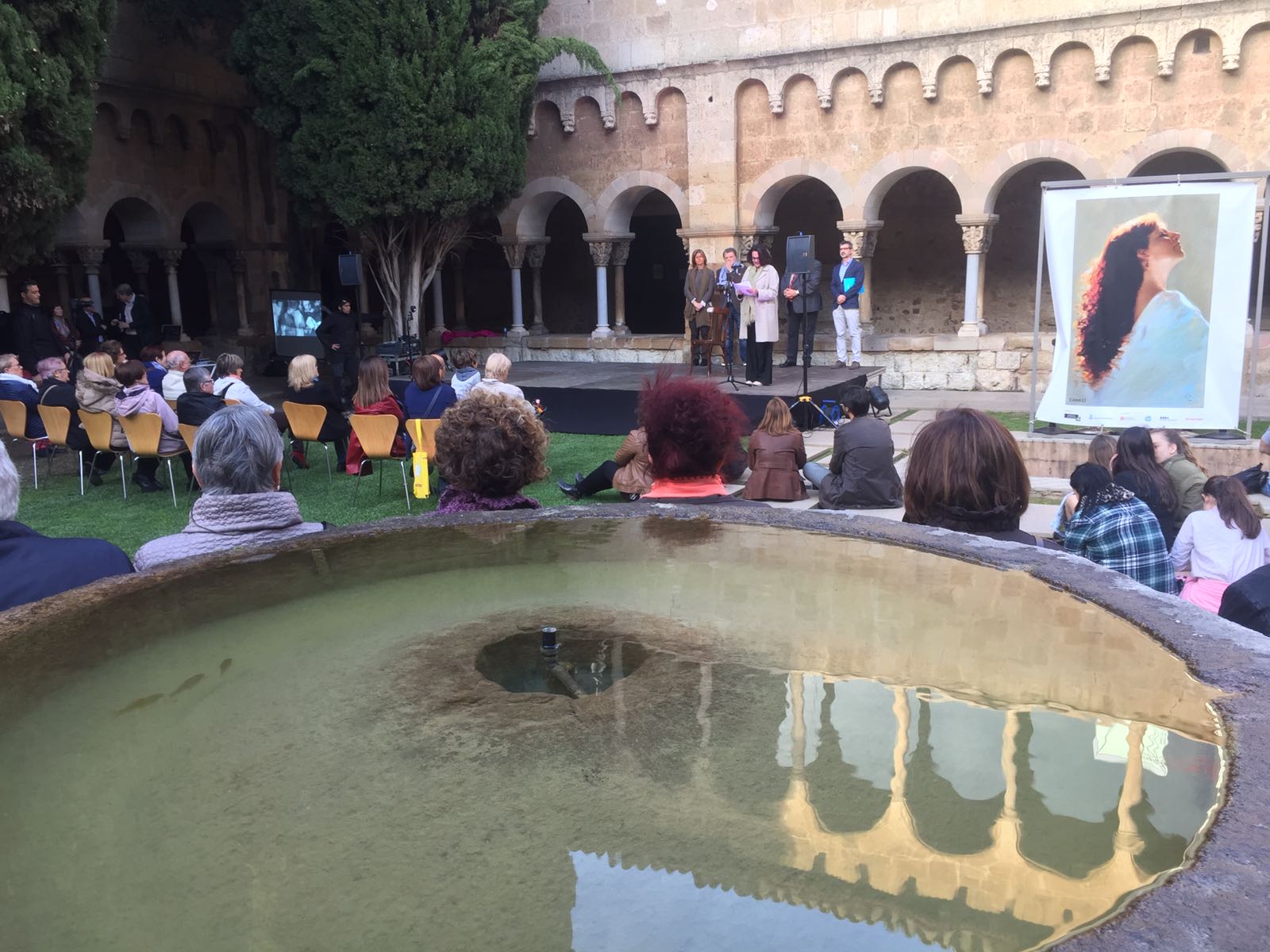 Moment de l'acte de cloenda de '40 anys d'exposició en exposició' de Lluís Ribas. FOTO: A. Ribera