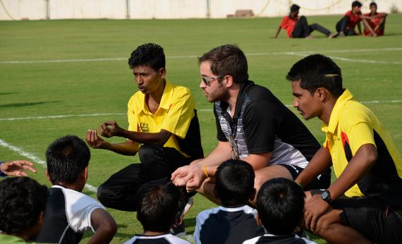 Miquel Lladó durant una sessió d'entrenament a la Fundació Vicente Ferrer. FOTO: Fundació Vicente Ferrer