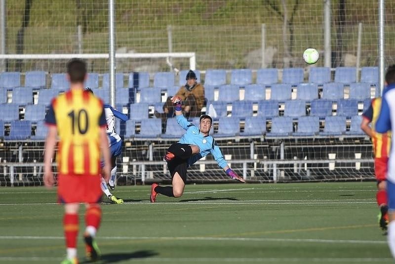 El porter Ramon Juan, en un partit de la selecció catalana sub-18 de futbol. FOTO: Federació Catalana de Futbol