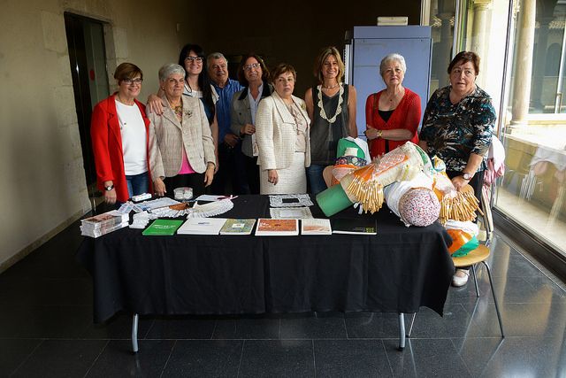 La presentació de la 30a Diada de Puntaires ha tingut lloc al Museu del Monestir FOTO: Localpres 