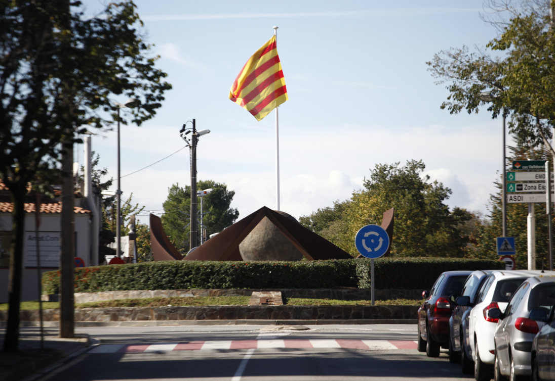 La plaça de Can Cadena a Valldoreix FOTO: Artur Ribera