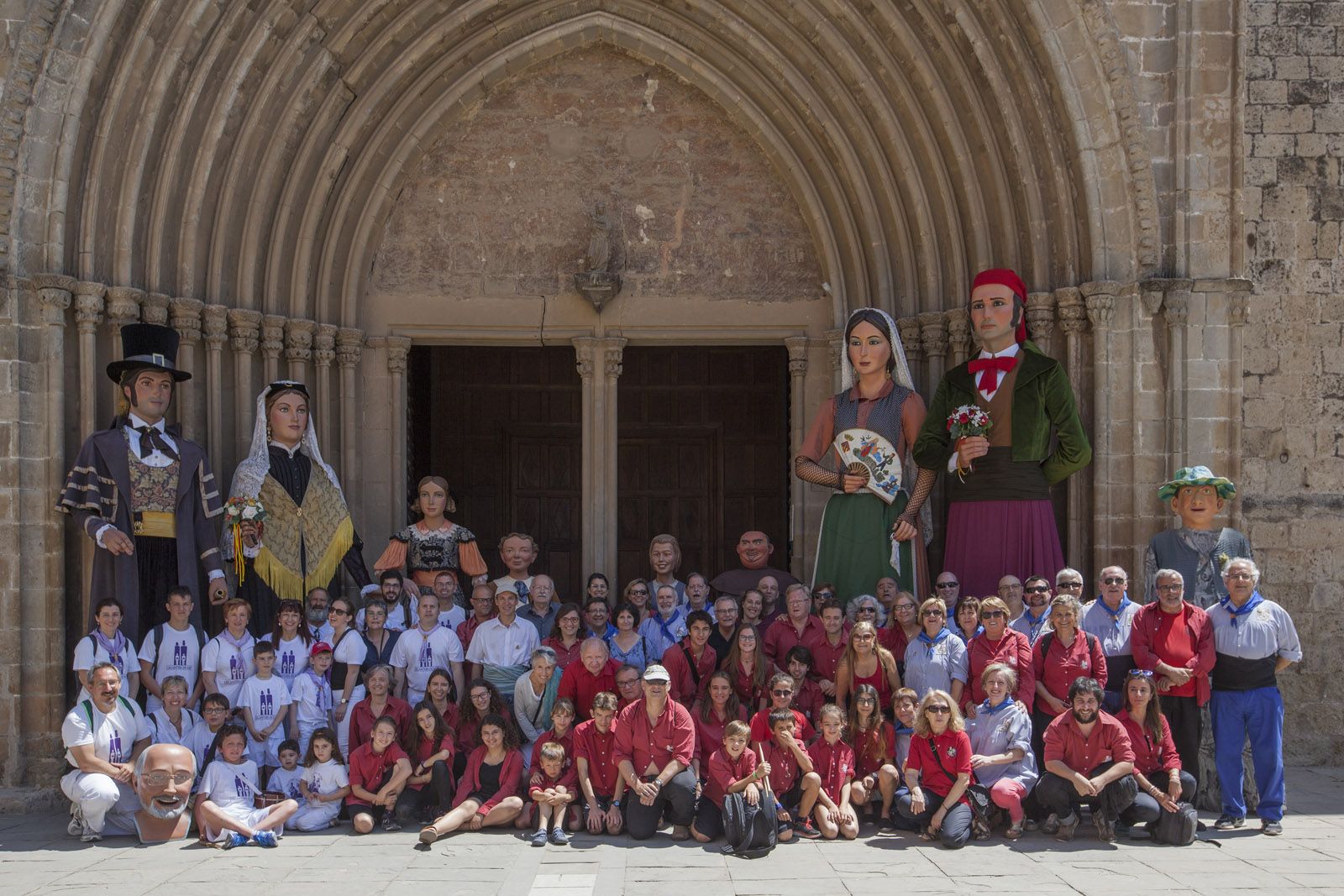Celebració del 30è aniversari dels Geganters de Sant Cugat: Recepció dels padrins de l’agrupació, els Gegants de Rubí a la Plaça d’Octavià. FOTO: Lali Puig