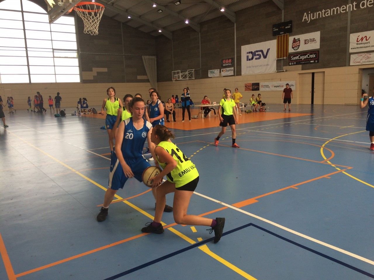 La Final Nacional de Bàsquet Infantil Femení dels Jocs Esportius Escolars de Catalunya s'ha celebrat al pavelló de Valldoreix. FOTO: Àlex López Puig 