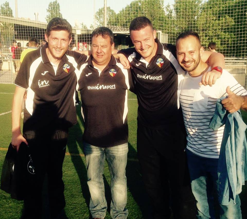 Lluís Macia, el tercer per l'esquerre de la imatge. FOTO: Facebook Lluís Gómez Macià 