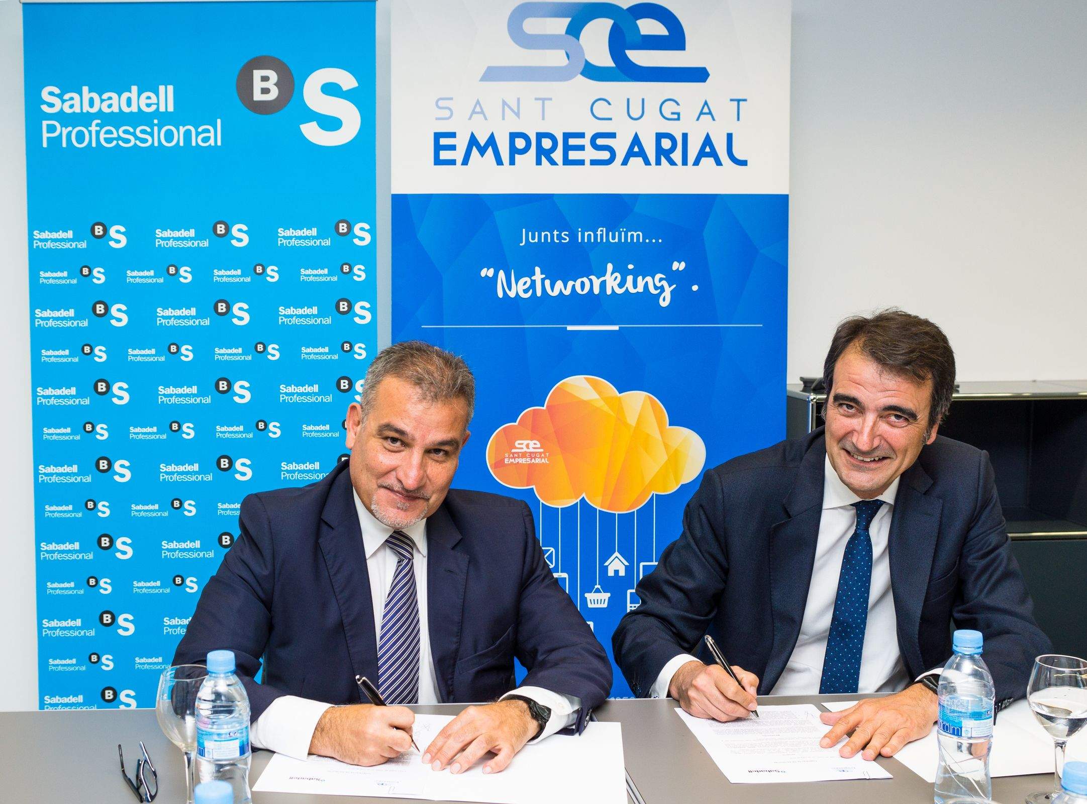  Imatge del moment de la signatura FOTO: Cedida 