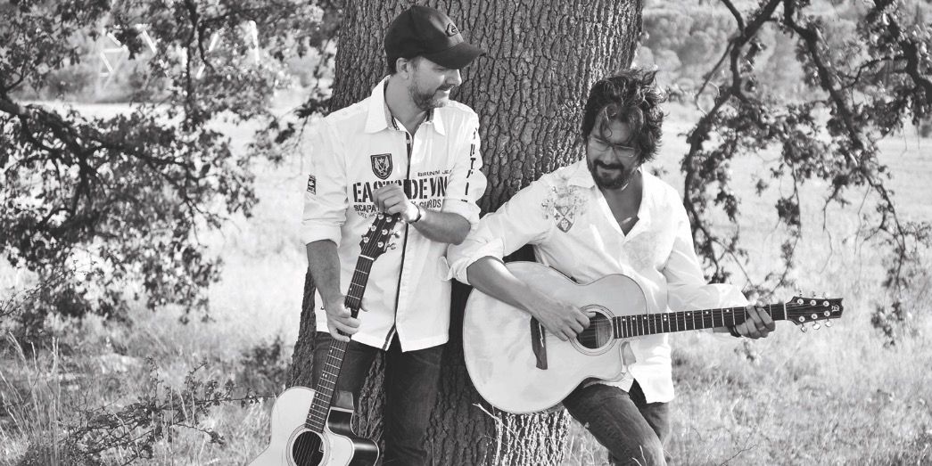 Jaume i Oriol Saltor, en una imatge promocional del disc  FOTO: Cedida