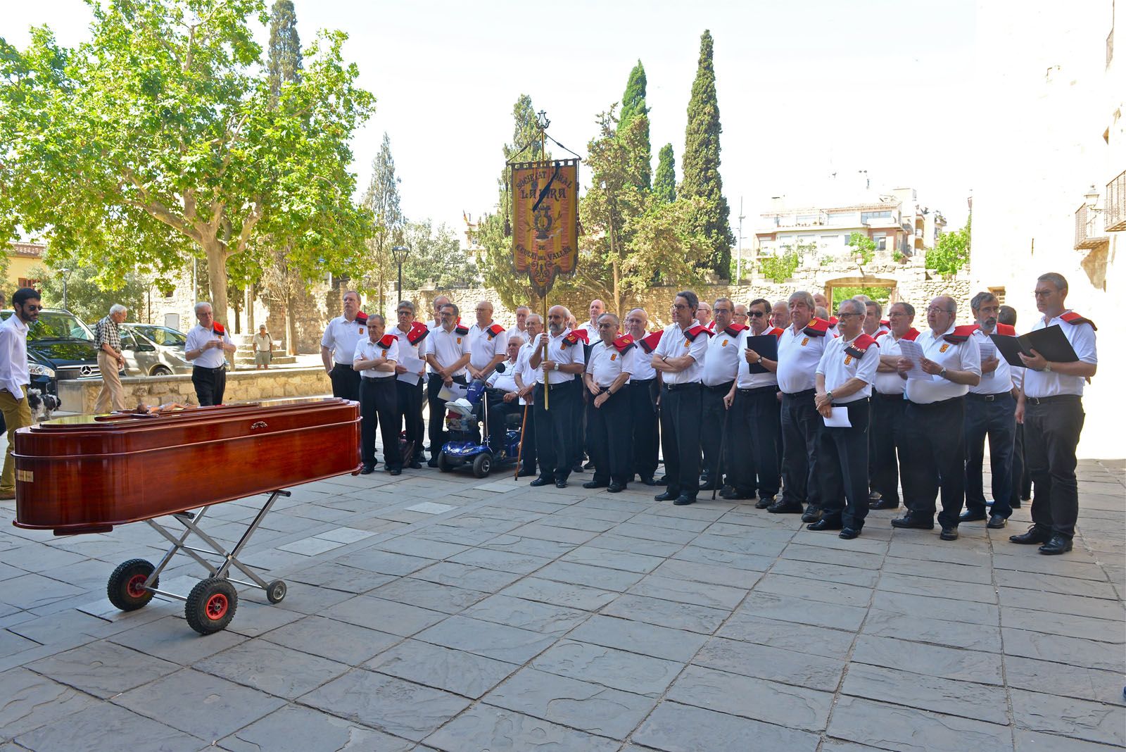 Comiat a Miquel Garrell, fill predilecte de Sant Cugat FOTO: Tino Rubio