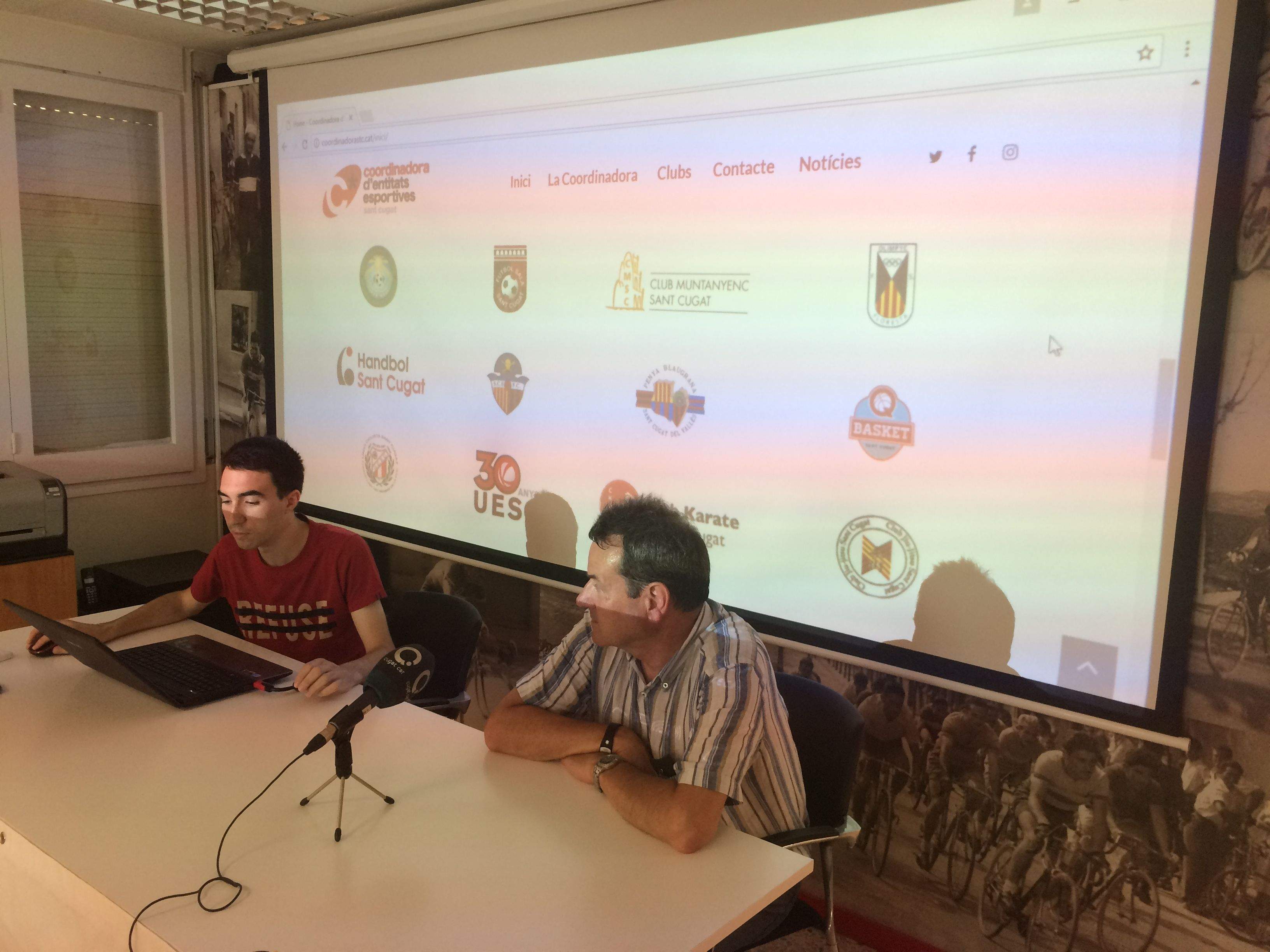 Antonio Gregorio i Rafa Robledo han presentat la nova pàgina web de la Coordinadora d'Entitats Esportives de Sant Cugat. FOTO: Àlex López Puig