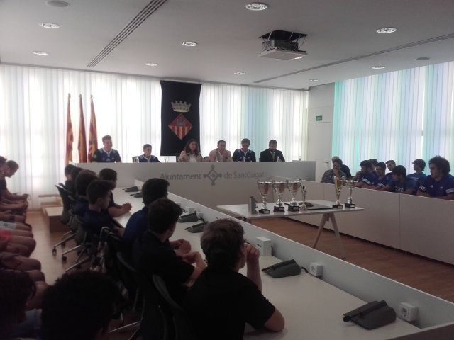 L'alcaldessa de Sant Cugat, Mercè Conesa, ha ofert una recepció al Club de Rugby Sant Cugat. FOTO: Twitter Premsa Sant Cugat