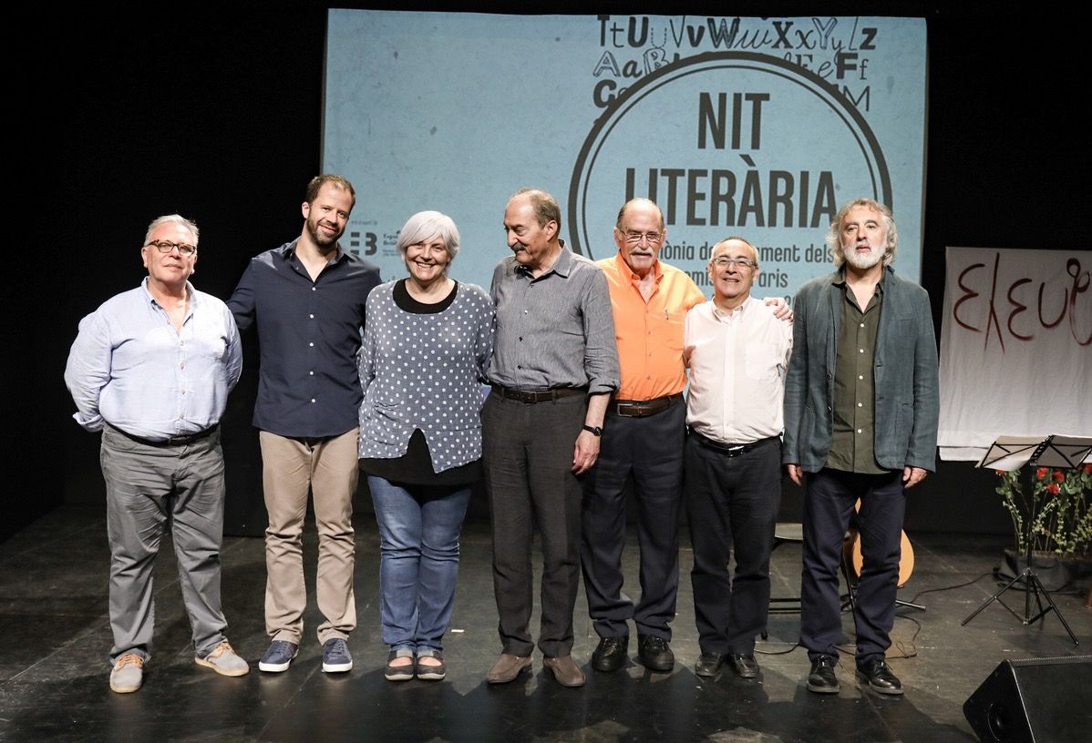 Dani Vilaró (segon a l'esquerra) durant la cerimònia FOTO: Ajuntament de Badalona