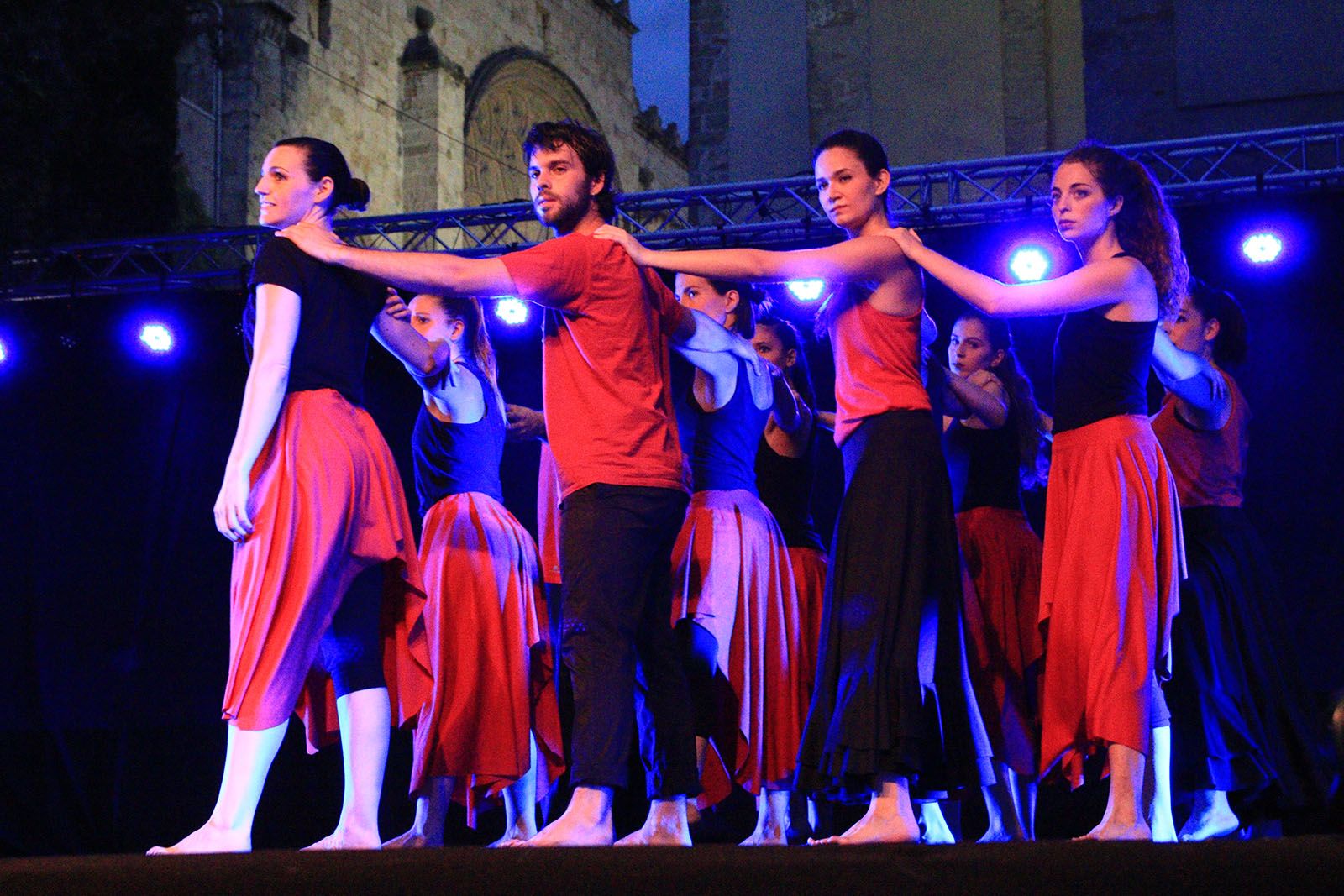 "Peus junts" a càrrec del Cos de Dansa de l'Esbart Sant Cugat. Foto: Lali Álvarez