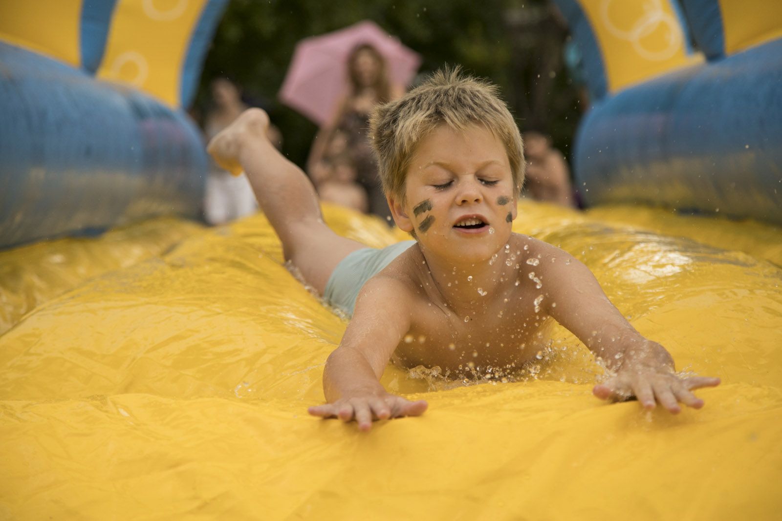 Festa de l’aigua al Casal de Mira-sol. FOTO: Lali Puig