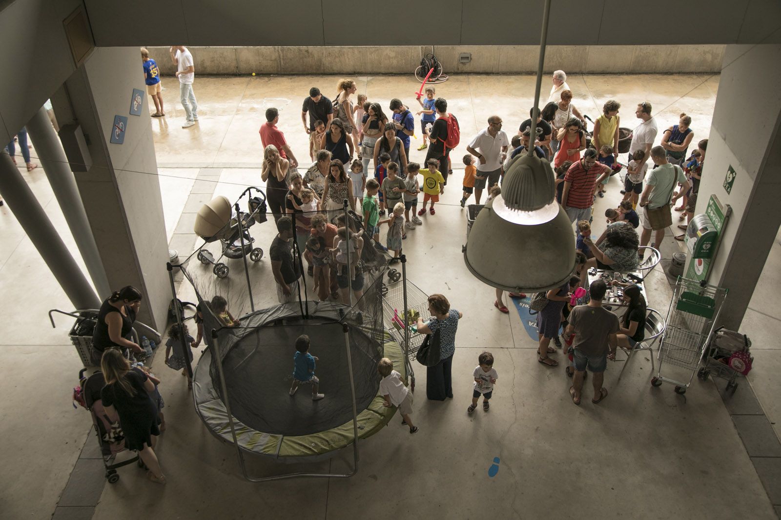 Circuit d’activitats infantils al Mira-sol Centre. FOTO: Lali Puig