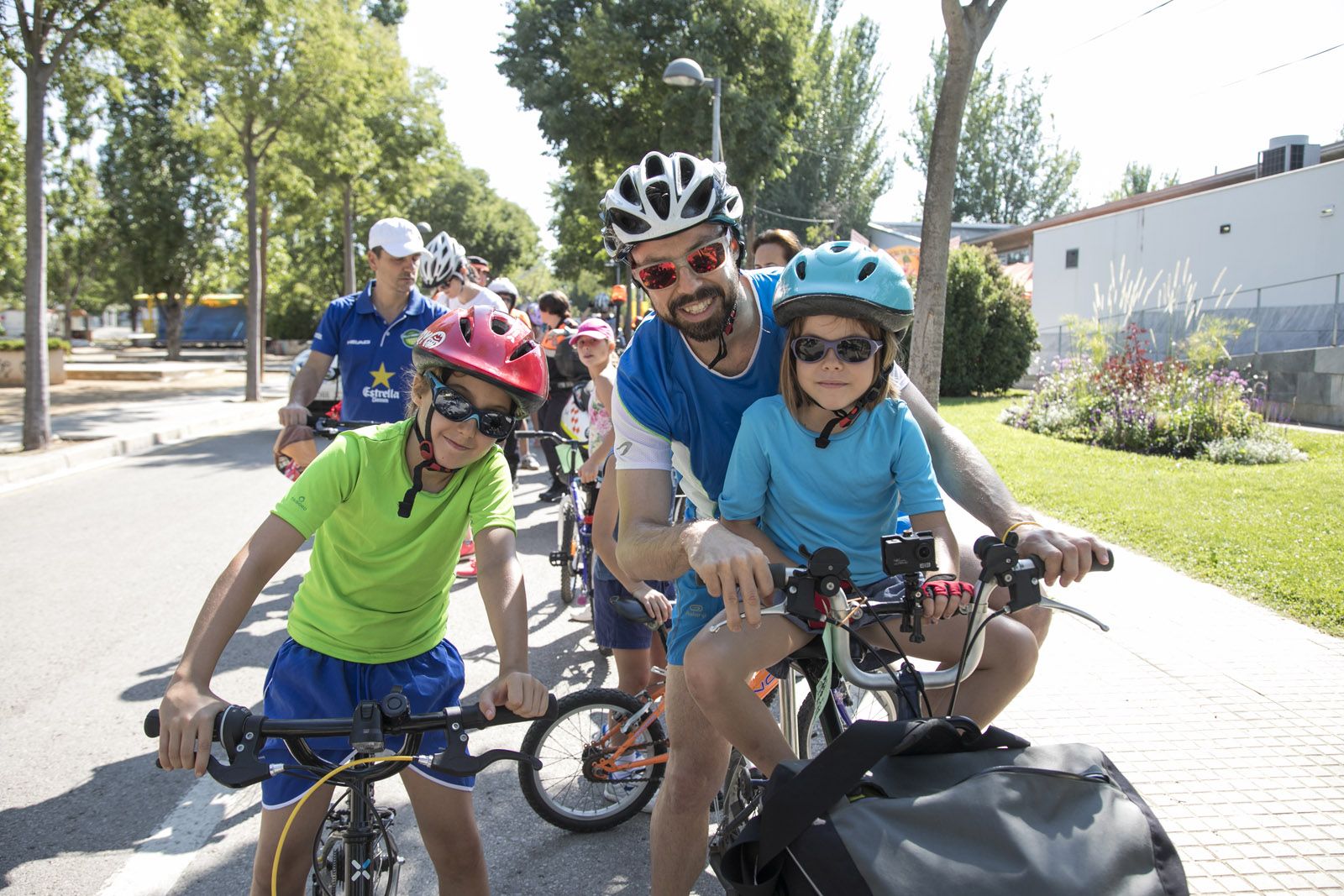 Bicicletada popular des del Casal de Mira-sol. FOTO: Lali Puig