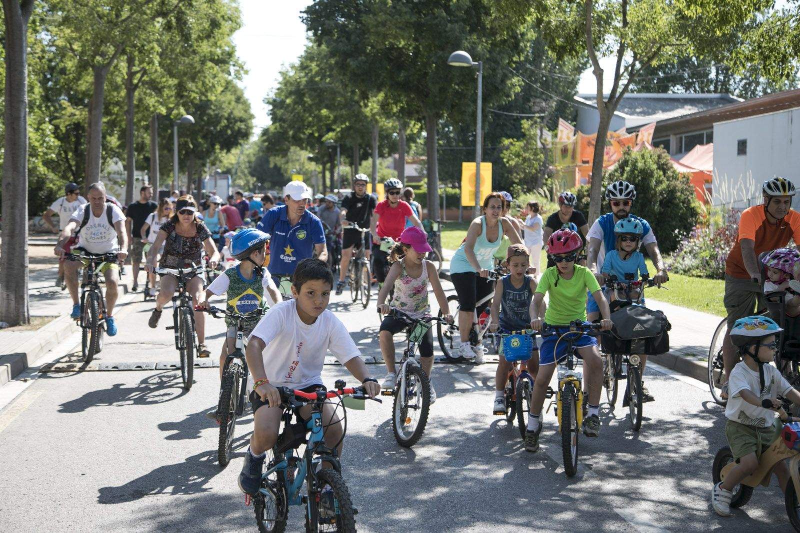 Bicicletada popular des del Casal de Mira-sol. FOTO: Lali Puig