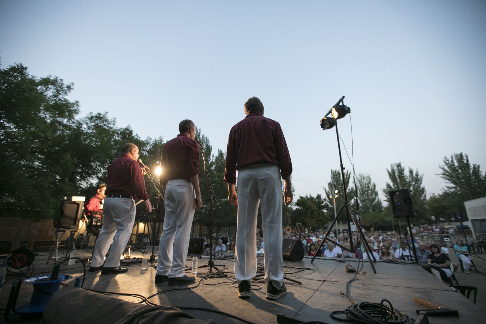 Festa Major Mira-sol: Havaneres i rom cremat al Casal de Mira-sol. FOTO: Lali Puig