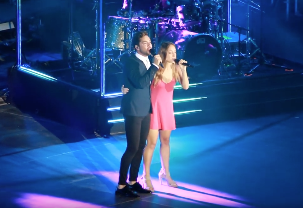 Un dels moments de l'actuació de Bisbal i Maranillo FOTO: Cedida 