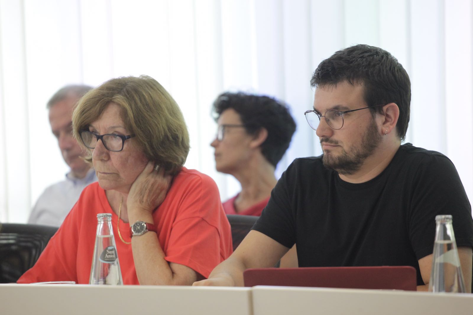 Roser Casamitjana i Ramon Gutiérrez durant el ple municipal de Sant Cugat d'aquest 17 de juliol FOTO: Artur Ribera