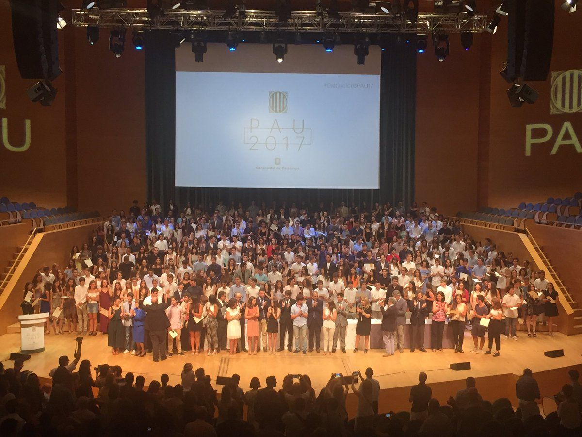 Els 412 alumnes a l'Auditori de Barcelona FOTO: Departament d'Empresa i Coneixement
