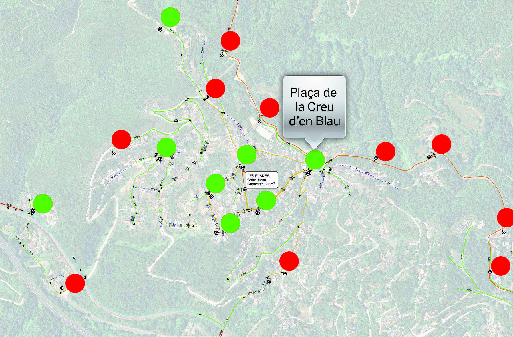 Mapa de les Planes amb els hidrants de columna (vermell) i els hidrants soterrats (verd) FOTO: Redacció 
