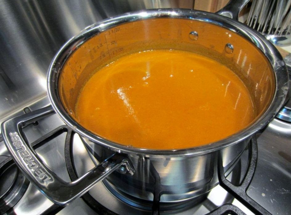 La sopa de peix acabada de colar FOTO: Cedida