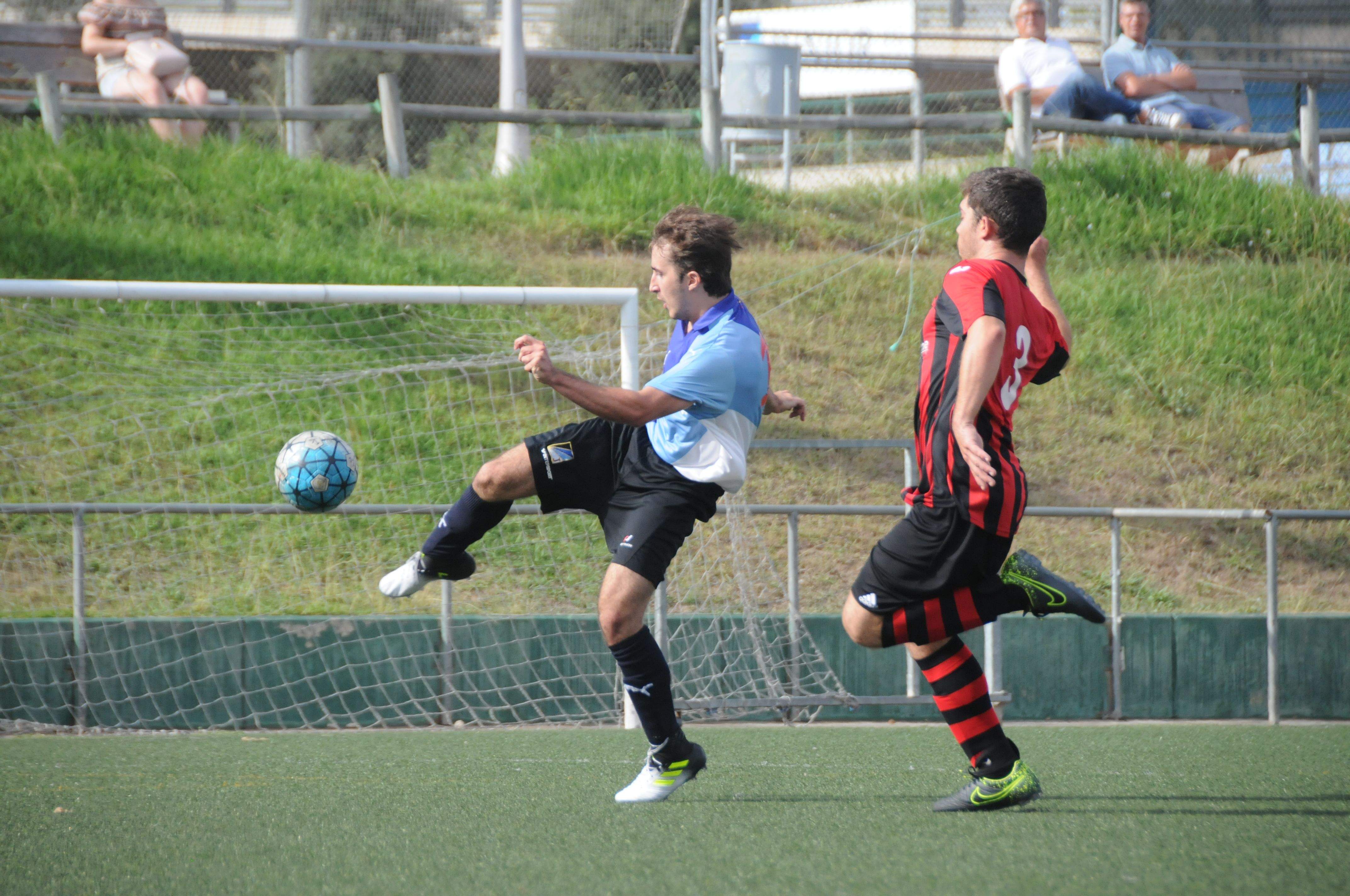 El Junior FC B va guanyar (2-1) al Sant Cugat FC B en el Torneig del Centenari. FOTO: Albert Riera Velasco 