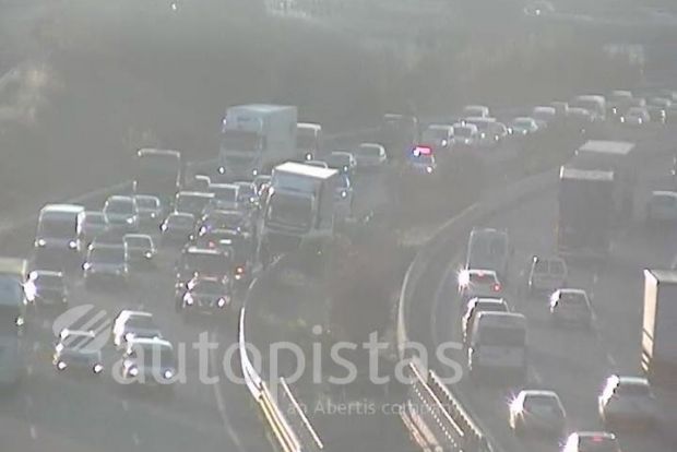 Imatge d'arxiu de retencions per un accident a l'AP-7 FOTO: @Infoautopistas