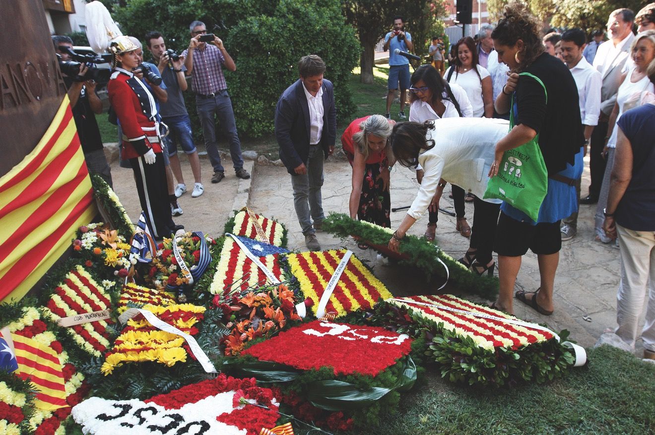 L’ofrena foral a Rafael Casanova és l’acte central de la Diada a Sant Cugat  FOTO: Haidy Blanch