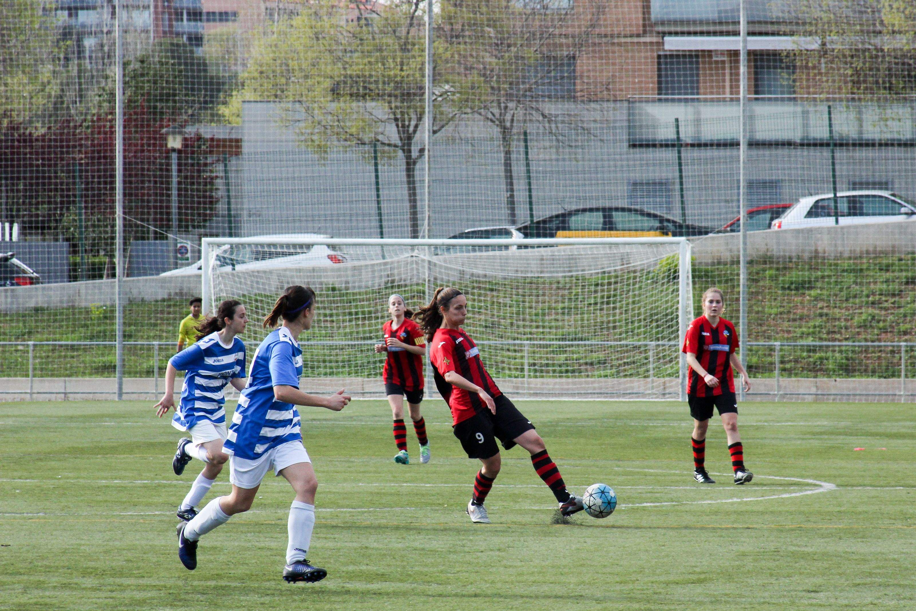 Imatge d'un partit de la temporada passada del Sant Cugat FC femení. FOTO: Ale Gómez