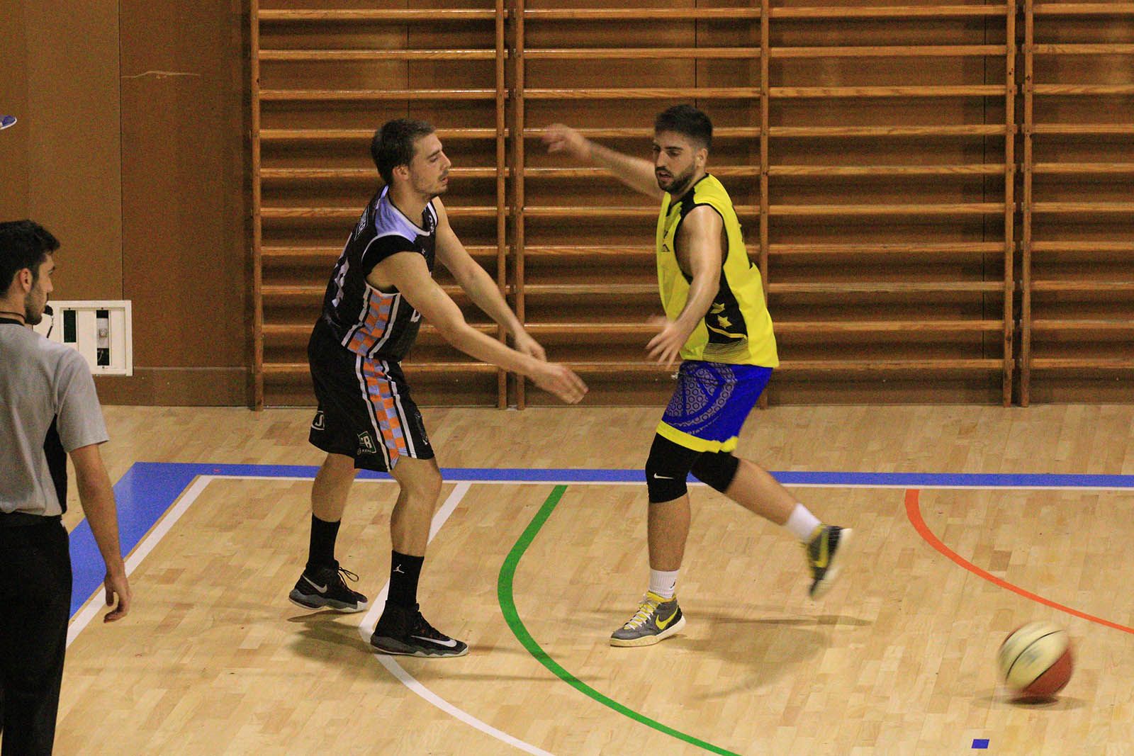 Lliga de bàsquet masculí: Qbasket-CB Salou B. Foto: Lali Álvarez