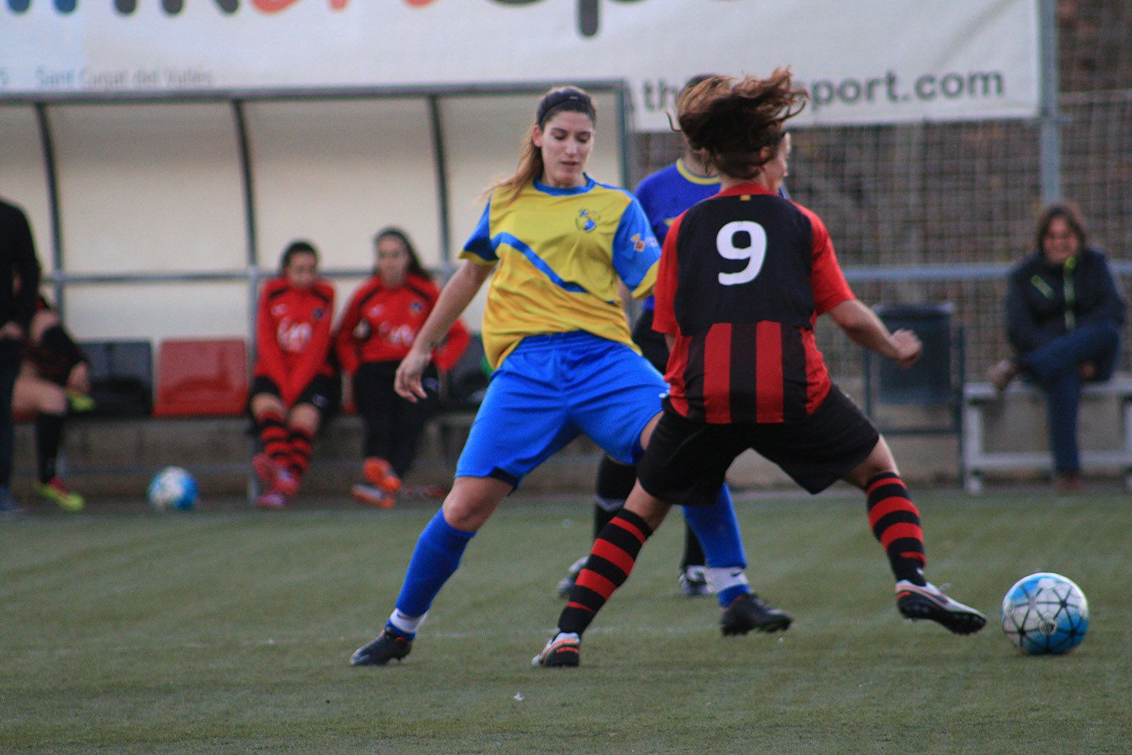 Imatge d'un partit del Sant Cugat FC femení de la temporada passada. FOTO: Lali Álvarez