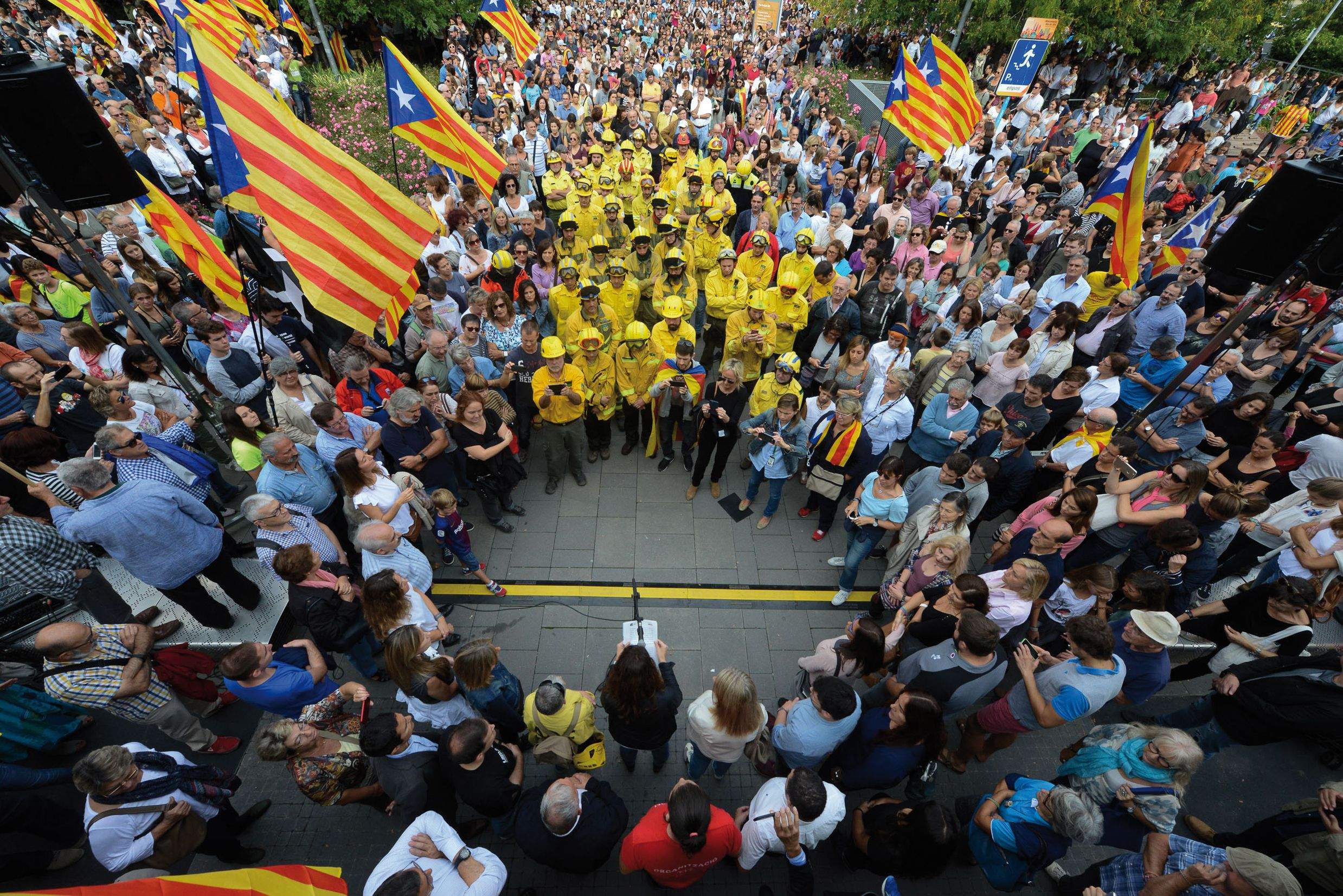 El no a la violència, a la portada del TOT. FOTO: localpres