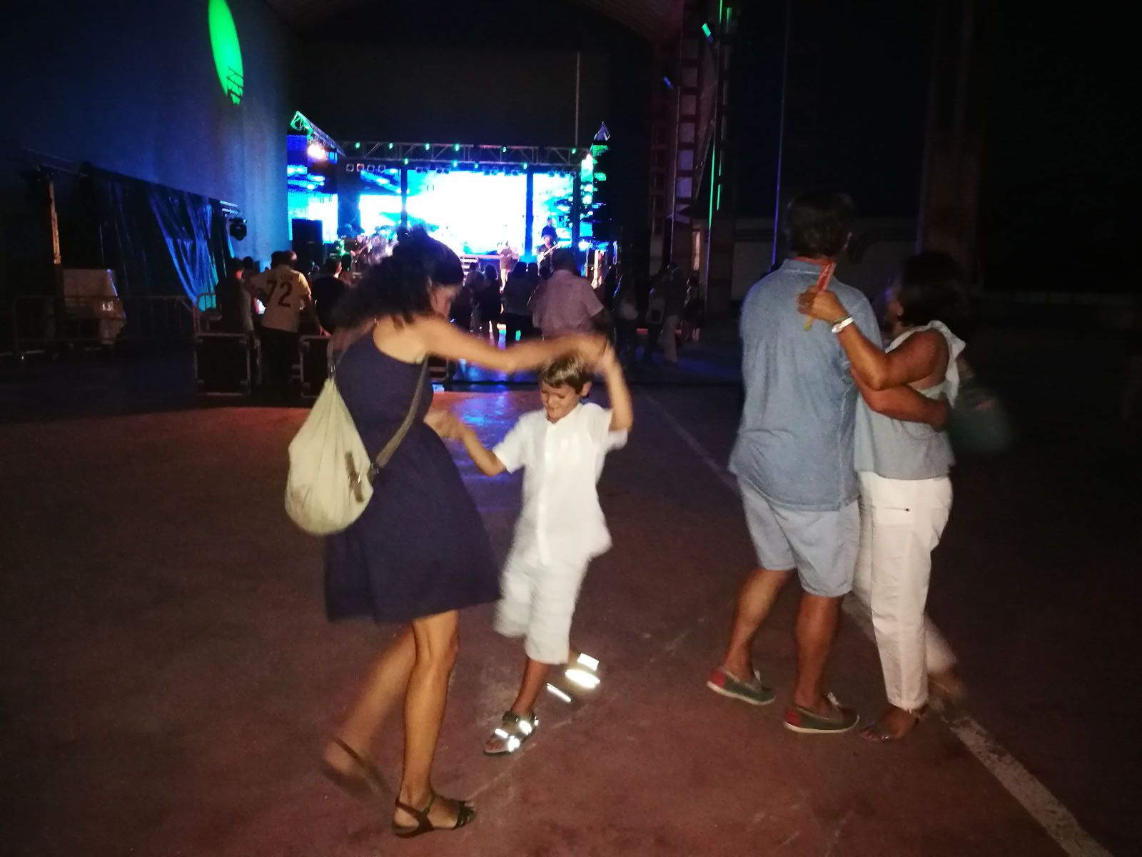 Carolina Tomás Alfonso   Aprenent a ballar!