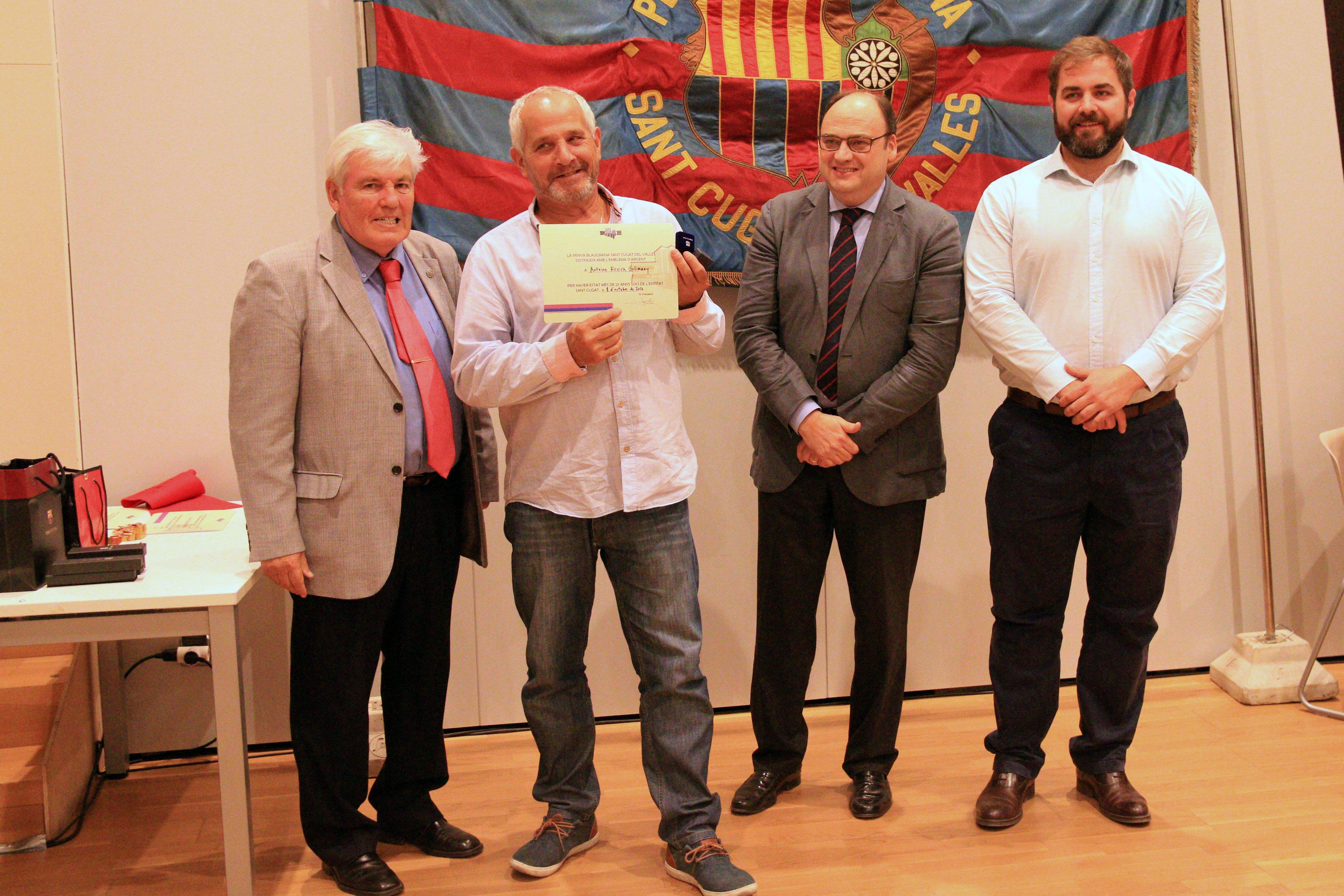 Josep Maria Félez, a l'esquerre de la imatge, i Santi Casas, el tercer per l'esquerre de la imatge. FOTO: Lali Álvarez