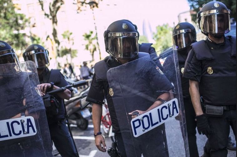 La moció rebutja la repressió policial. FOTO: Jordi Borràs