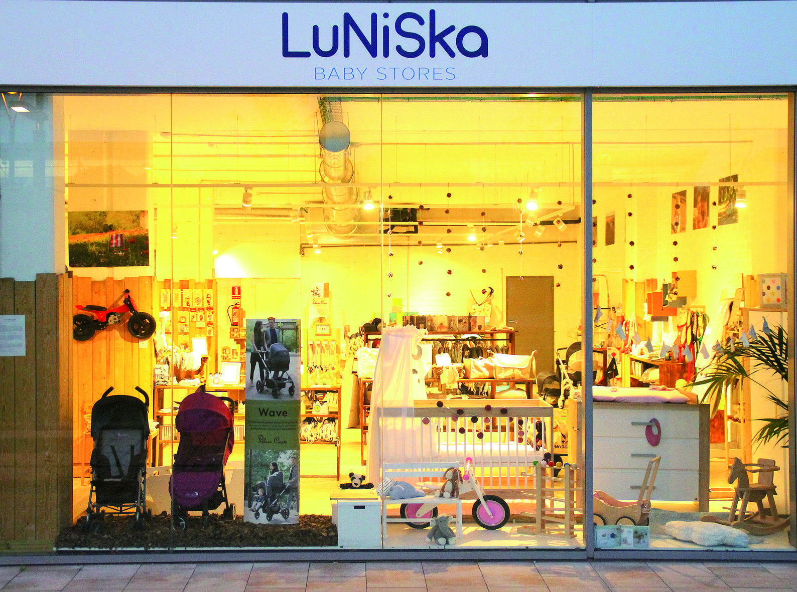 La botiga disposa de 500 m2. FOTO: Cedida