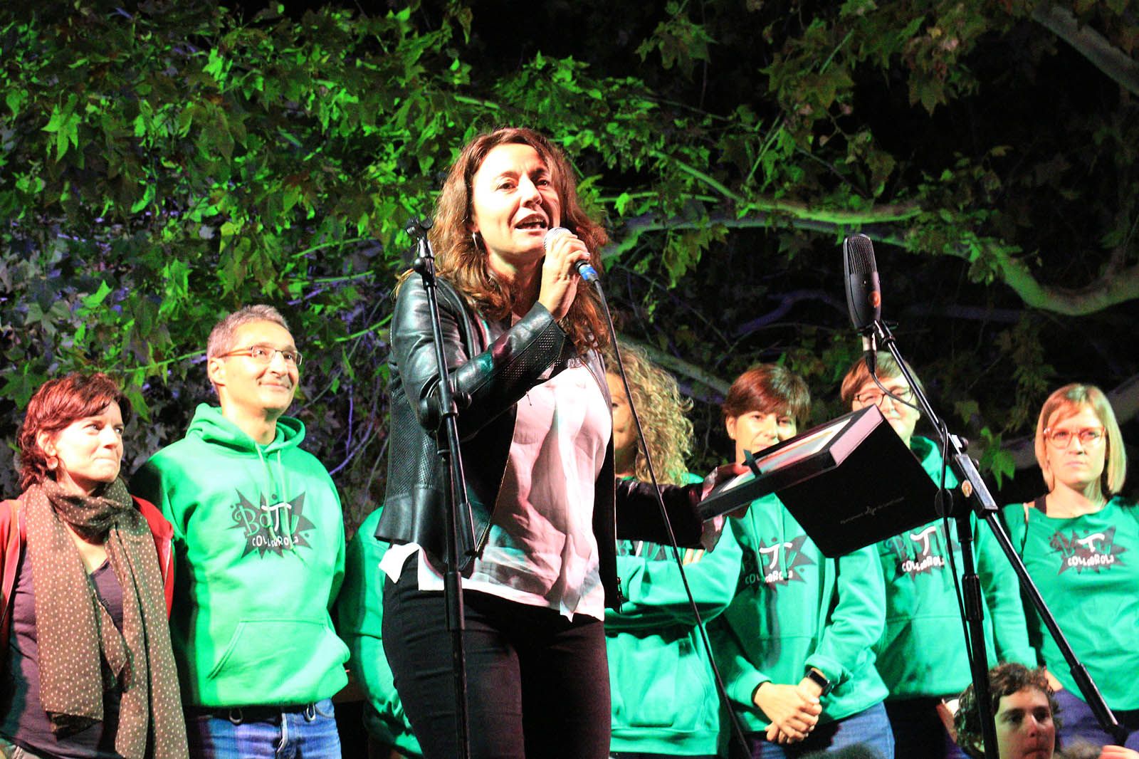 Cercavila popular i Esclat d'inici de festa. FOTO: Lali Álvarez