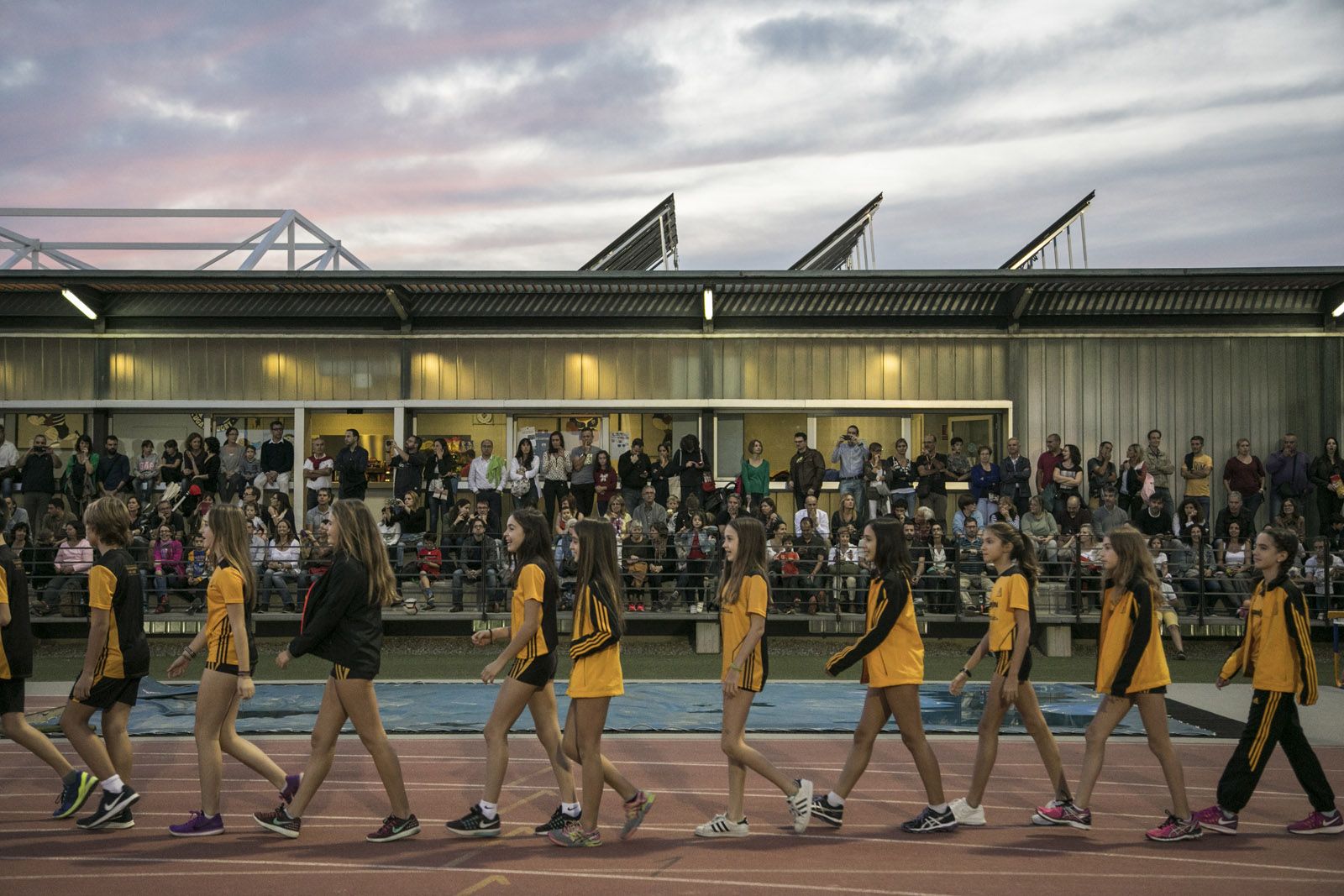 Presentació de les seccions del Club Muntanyenc Sant Cugat a la ZEM La Guinardera. FOTO: Lali Puig