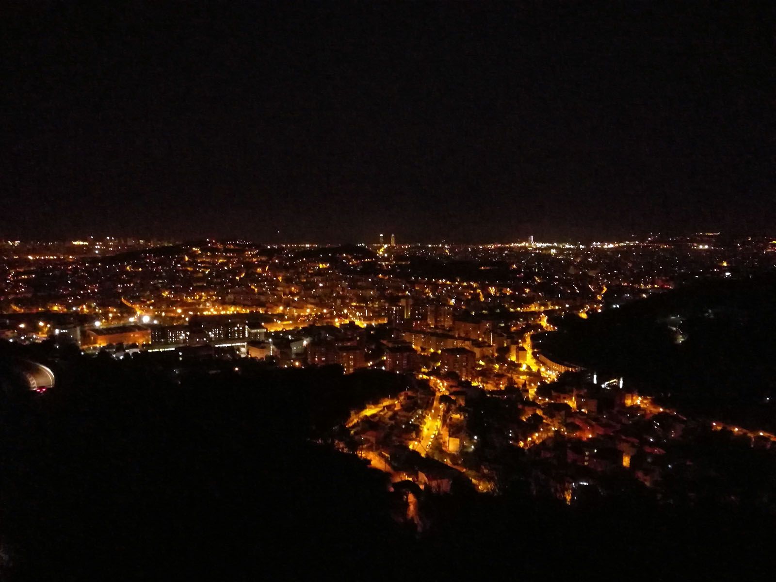 Elisabet Muñoz Moreno   Semblan d'una Barcelona ferida la nit de l'atemptat