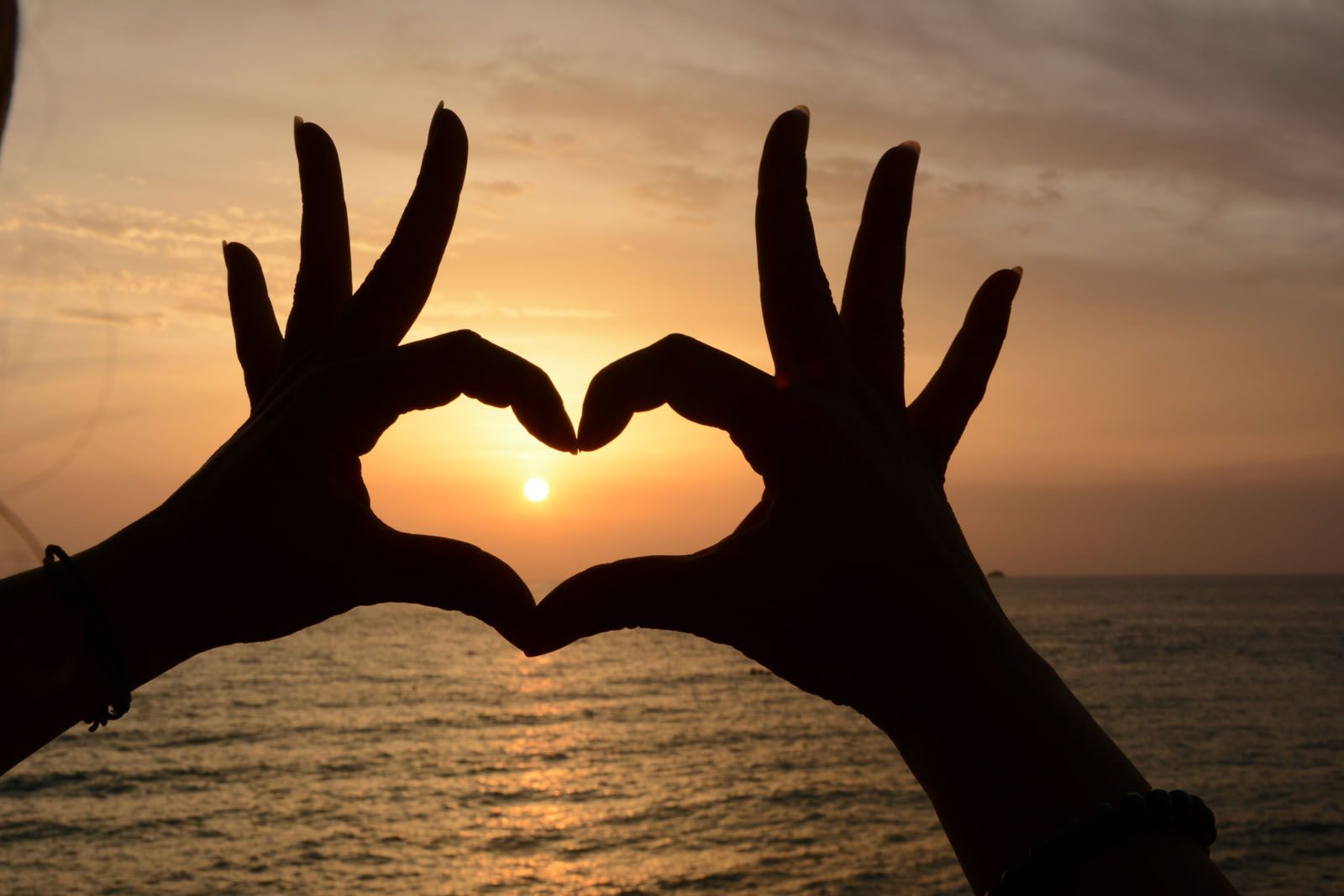 lesiliee lara   paz y amor