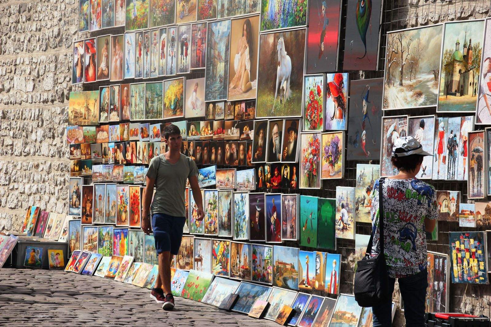 Mª. Angels Gallisa Soms   Triant un quadre 