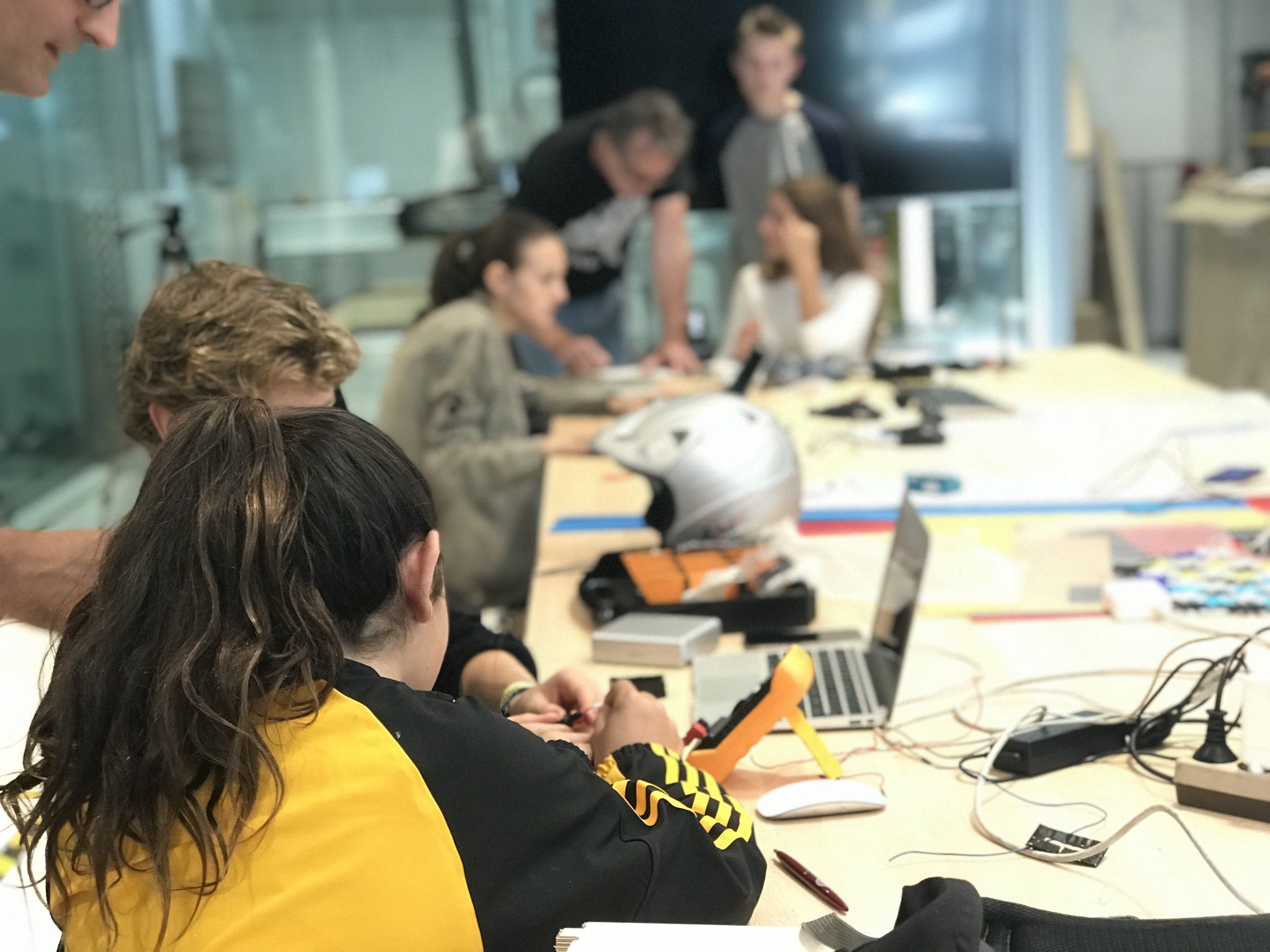 Els més de 20 participants han desenvolupat un prototip durant un mes FOTO: Cedida