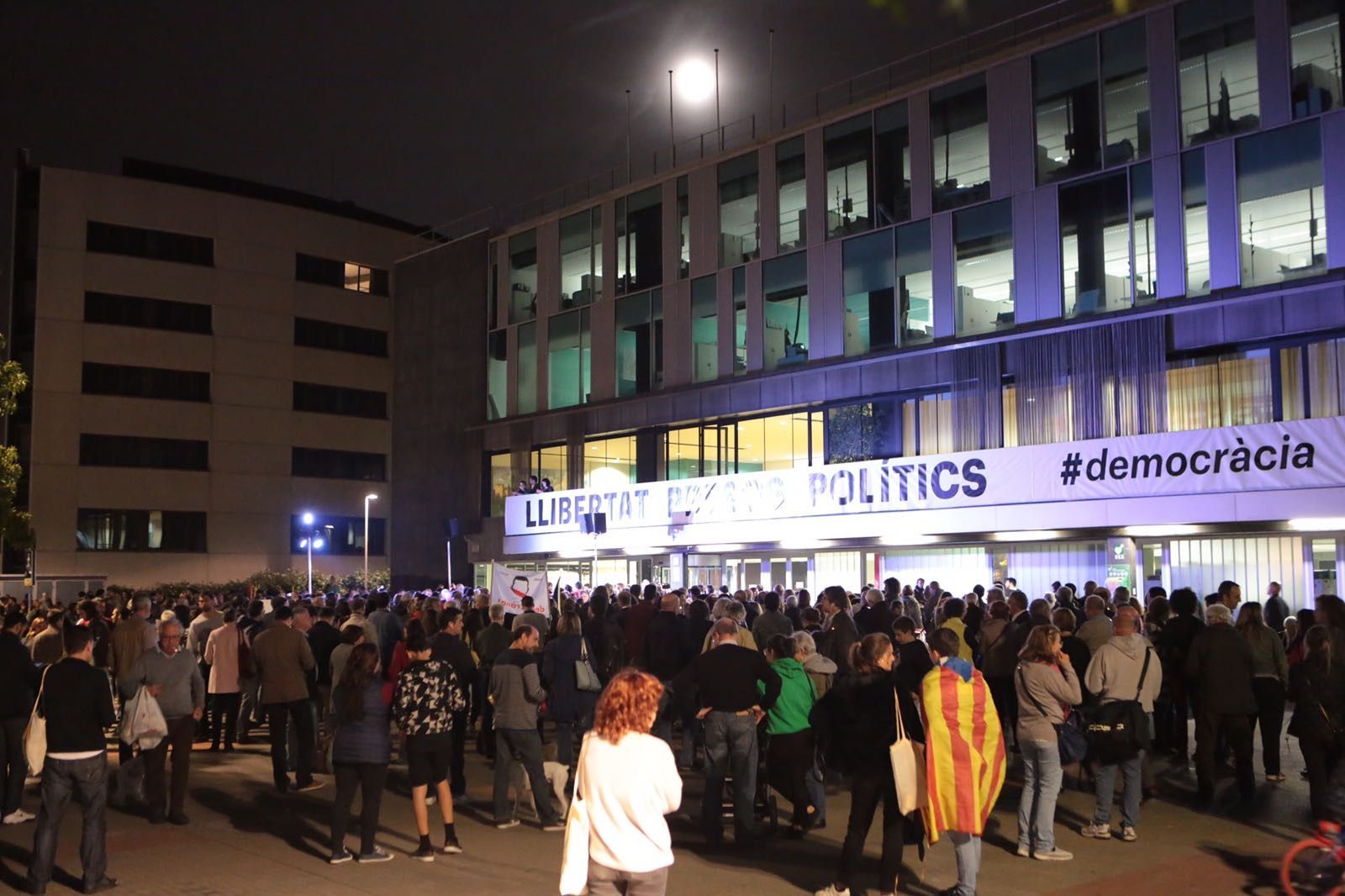 Reaccions santcugatenques a l'empresonament de membres del Govern de Catalunya  FOTOS: Artur Ribera