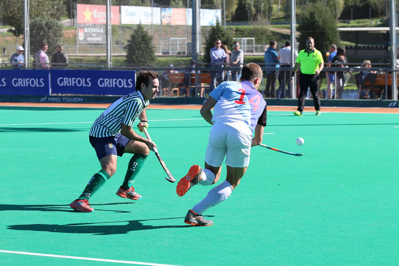 Partit de lliga d'hoquei herba: Junior FC- RS Tenis. Foto: Lali Álvarez