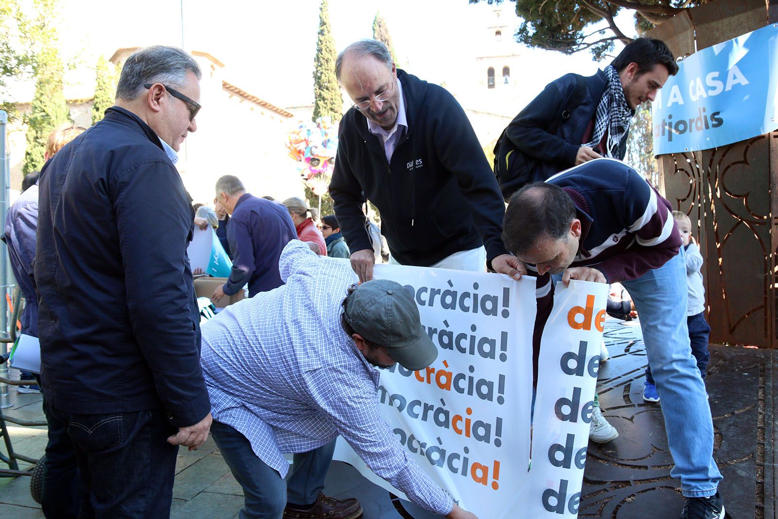 Encartellada per la llibertat dels presos polítics. Foto: Lali Álvarez