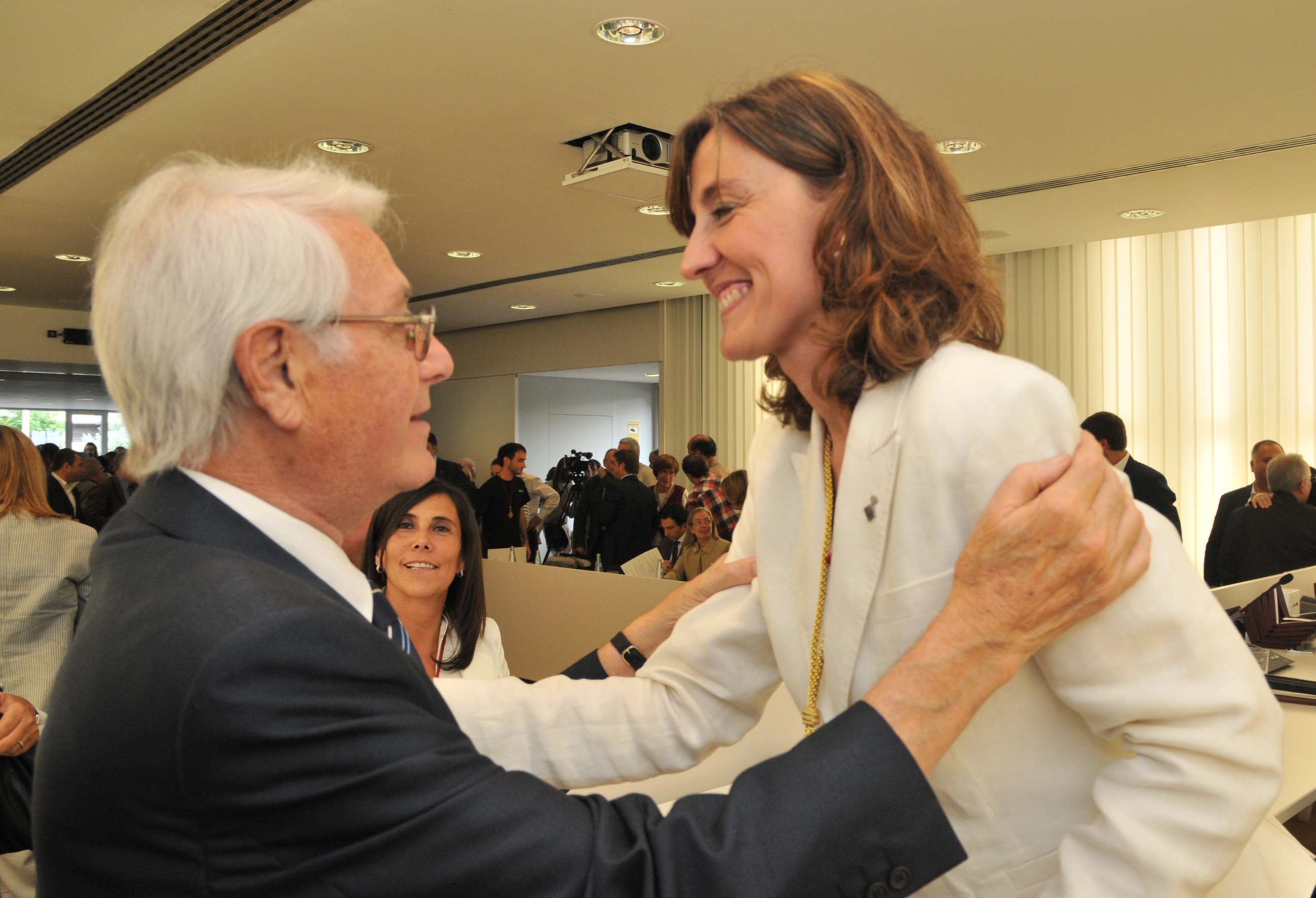 Mercè Conesa i Àngel Casas en una imatge d'arxiu a la sala de plens FOTO: Cedida 