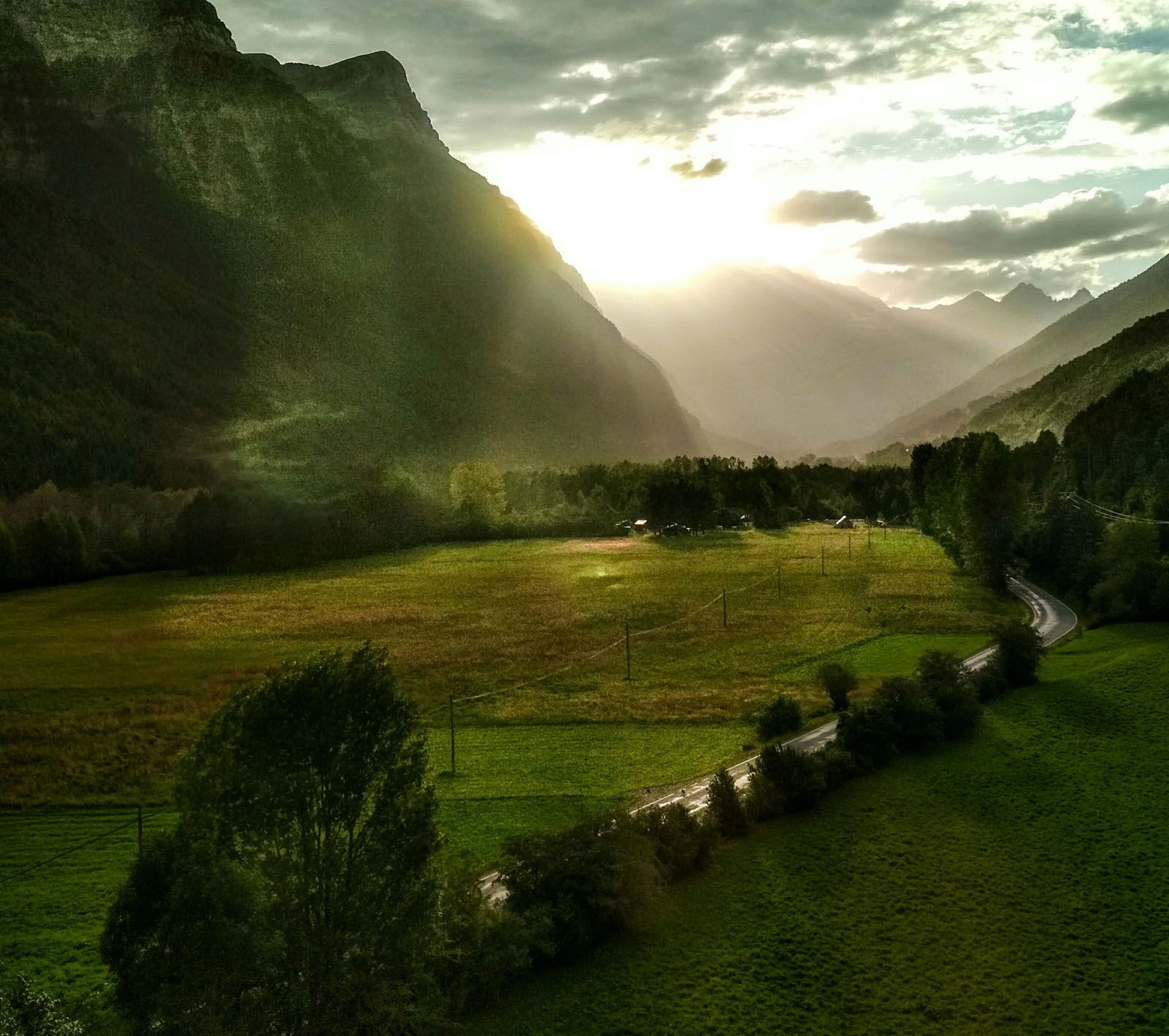 Marçal O'Callaghan Alós   La vall encantada