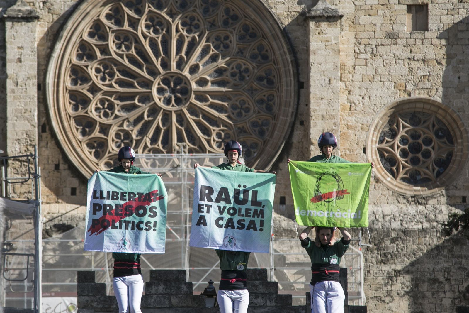 Diada dels Castellers de Sant Cugat a la Plaça d’Octavià. FOTO: Lali Puig