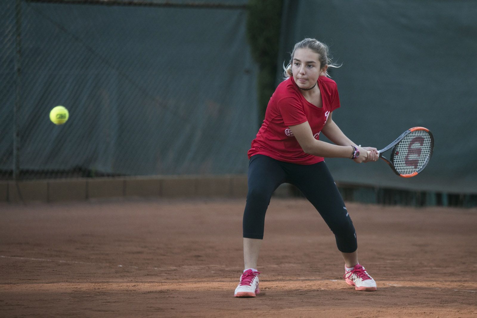 Una de les participants al Torneig Quadrangular de Pàdel i Tennis del Club Esportiu Valldoreix. FOTO: Lali Puig 