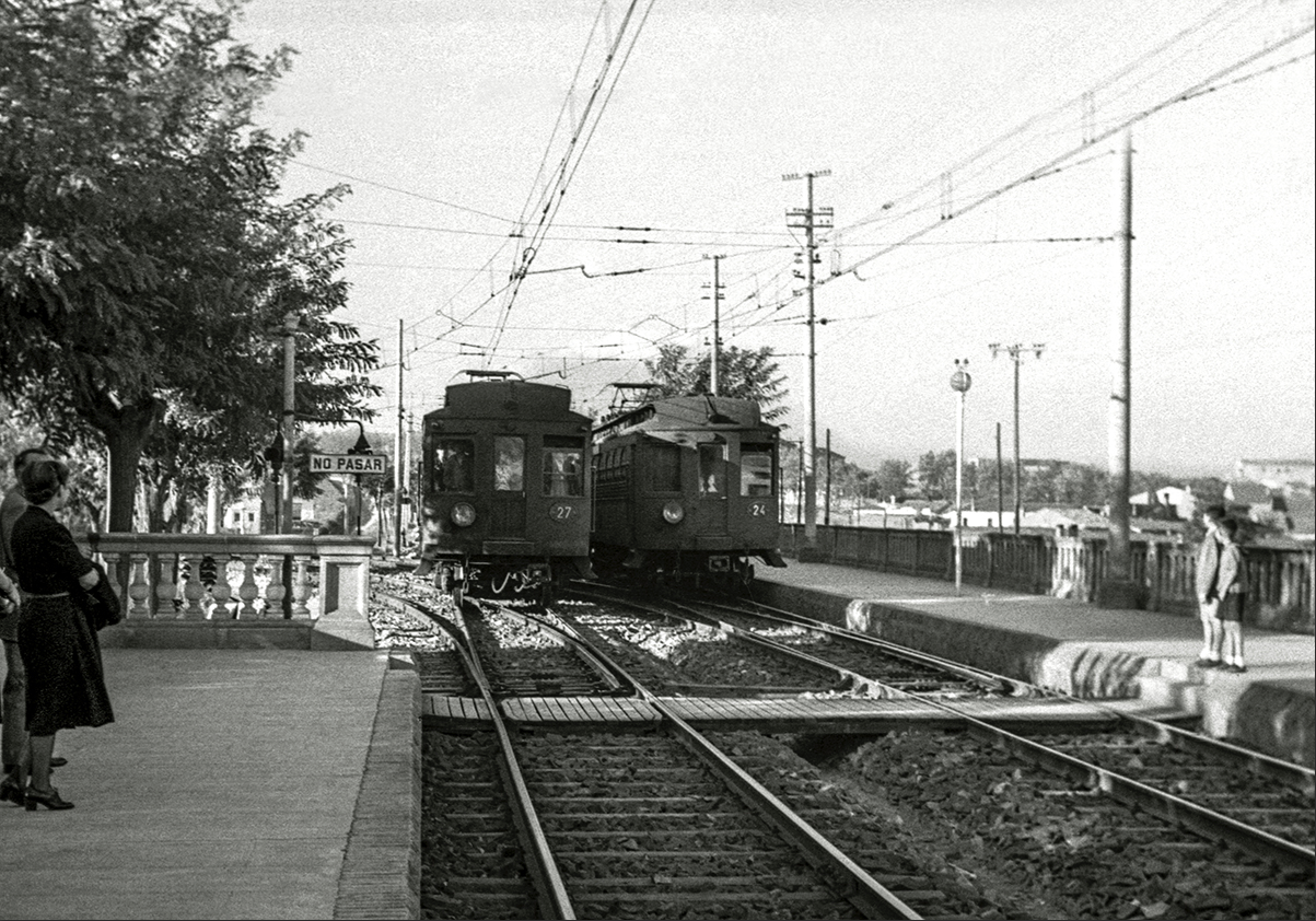 Una de les fotografies de l'exposició "Sobre redes. El ferrocarril i altres transports" FOTO: Joan Cabanas